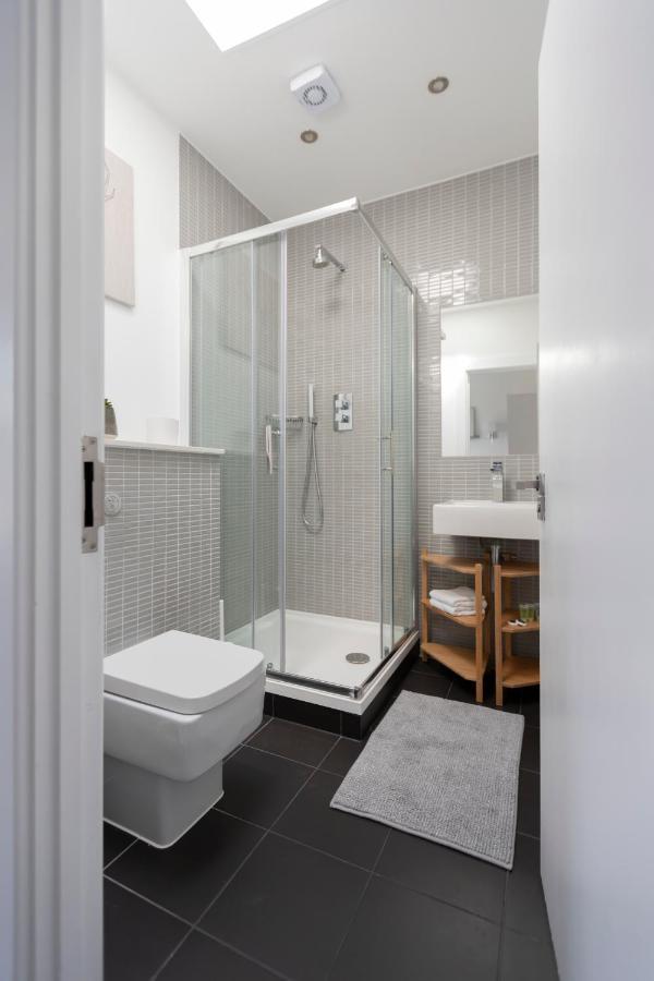 Stunning 3 Bedroom Penthouse With Terrace And Lift Londra Dış mekan fotoğraf